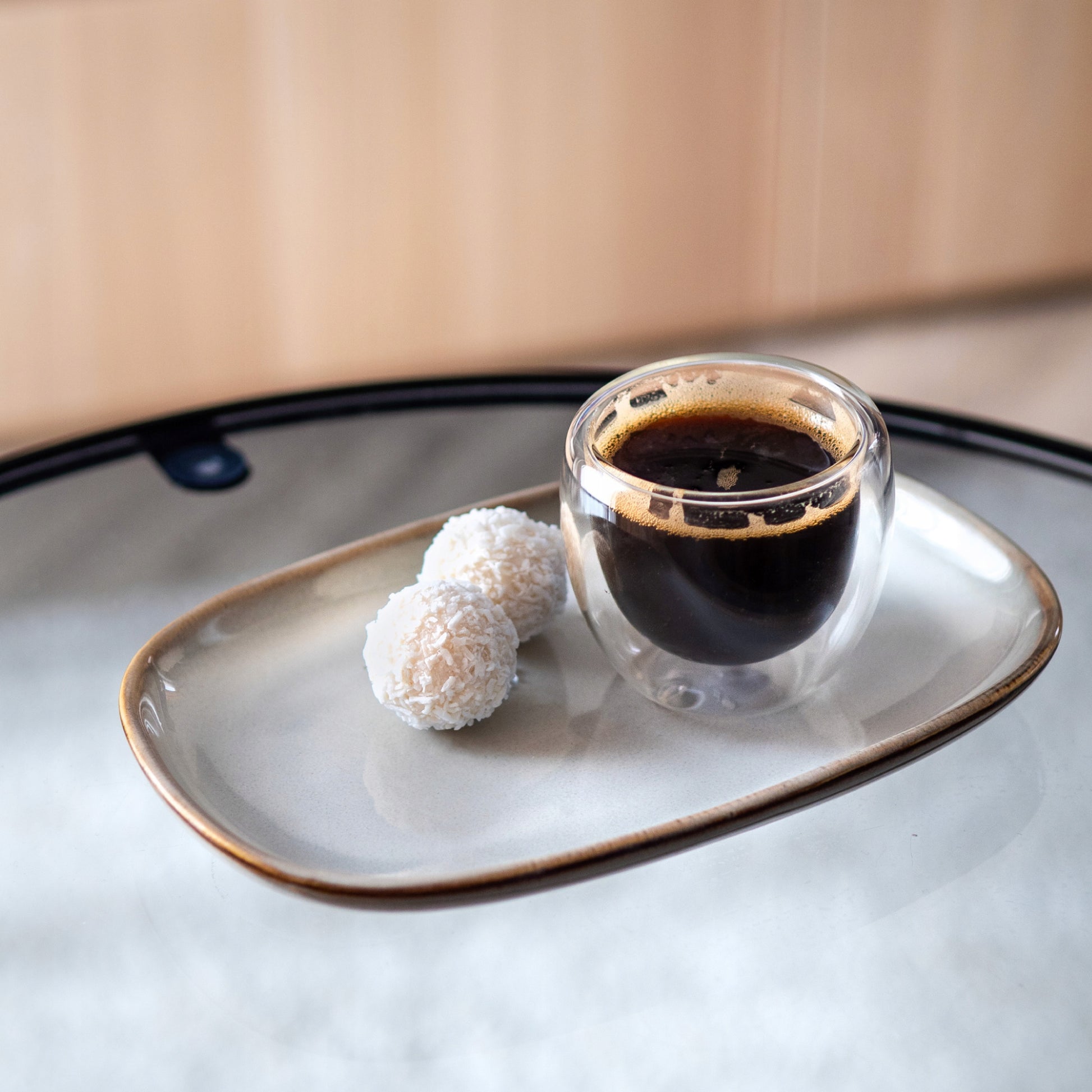 Pahar de espresso cu pereți dubli din sticlă, perfectă pentru un espresso cremos