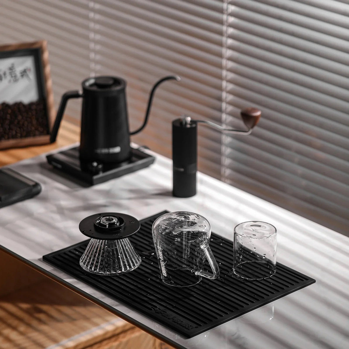 MHW-3BOMBER, covoraș din silicon pentru uscarea accesoriilor 400 × 300 mm - Baristelli - MHW-3BOMBER