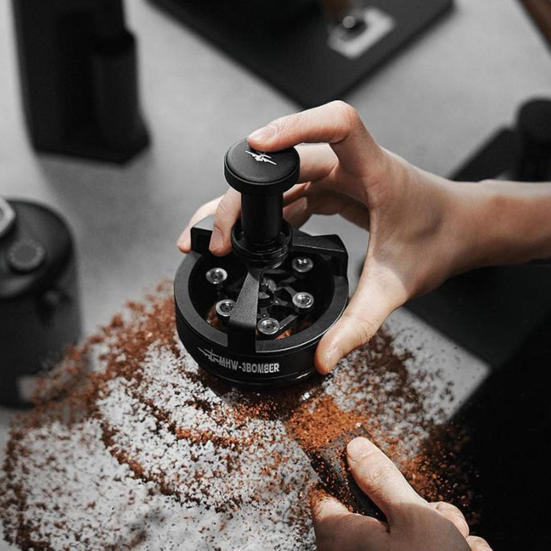 MHW - 3BOMBER, distribuitor de cafea cu ace - Baristelli - MHW - 3BOMBER