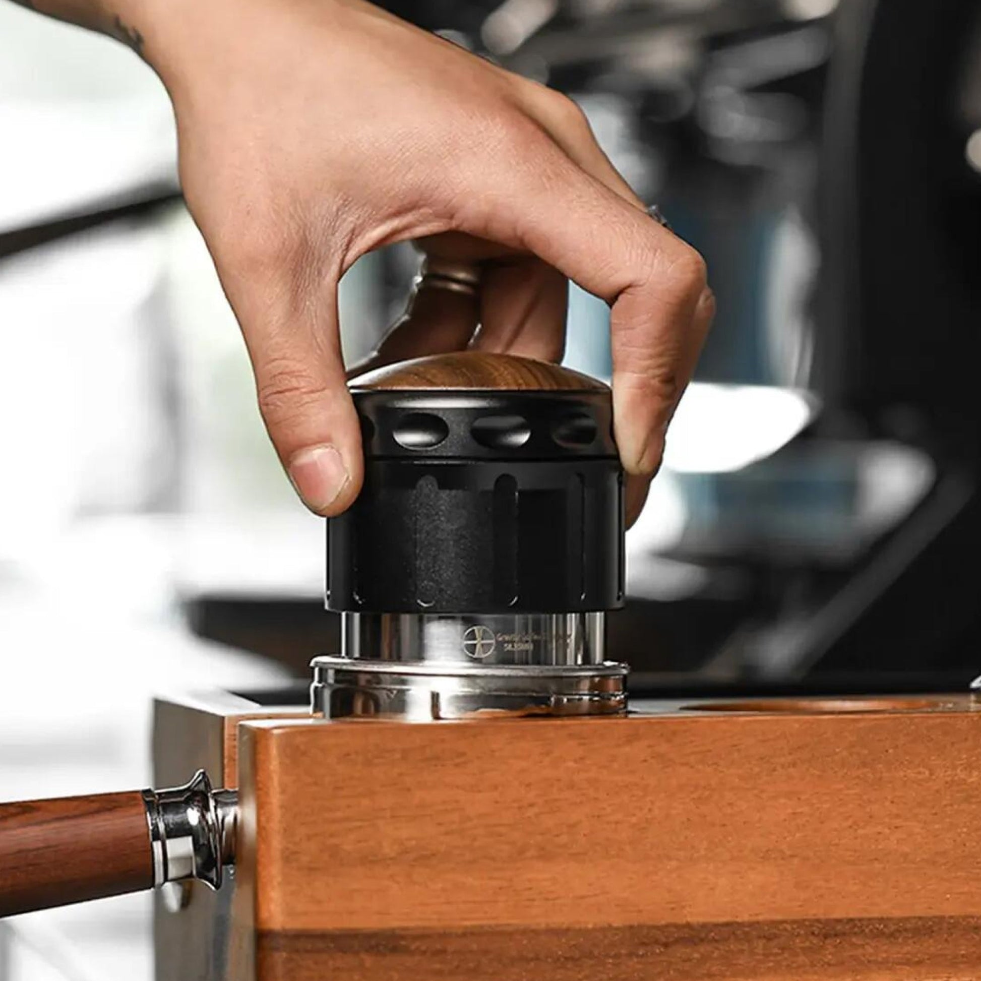 MHW - 3BOMBER, distribuitor de cafea Gravity Adaptive 58.35 mm - Baristelli - MHW - 3BOMBER