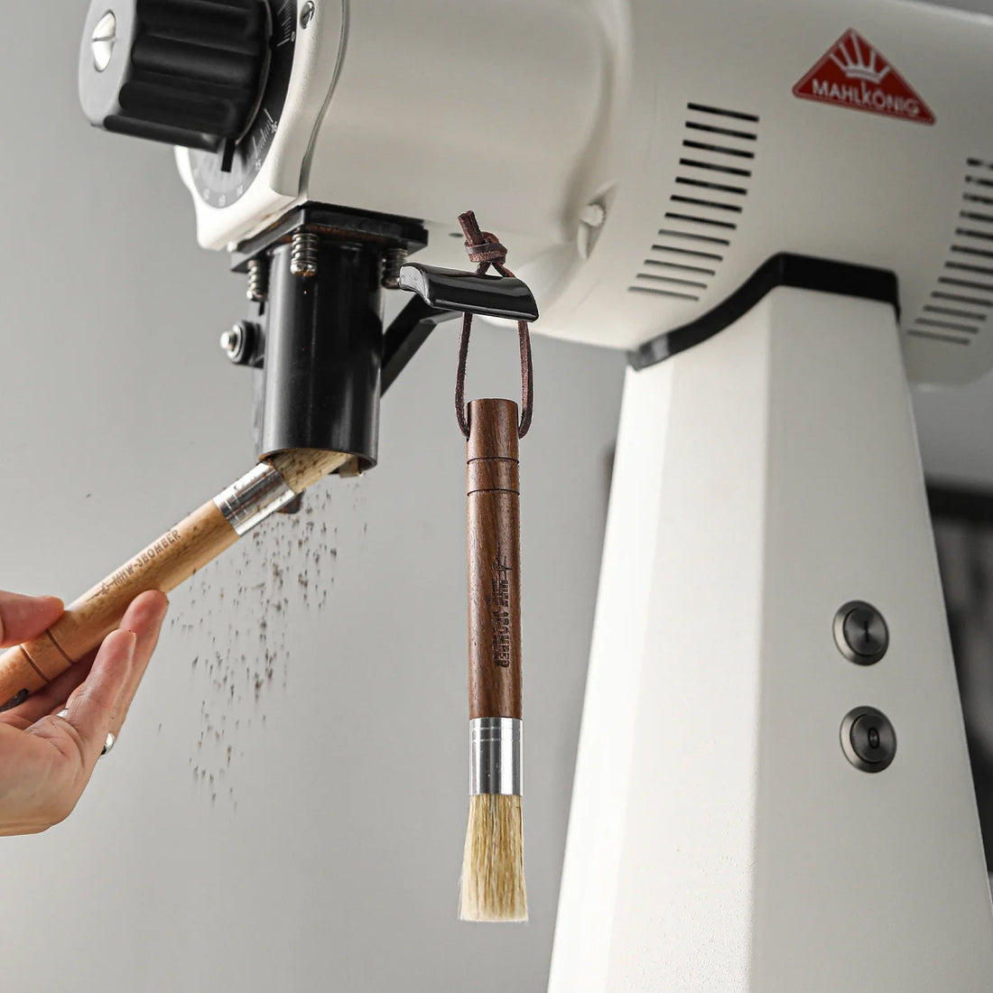 MHW - 3BOMBER, Perie curățare cilindrică din lemn - Baristelli - MHW - 3BOMBER