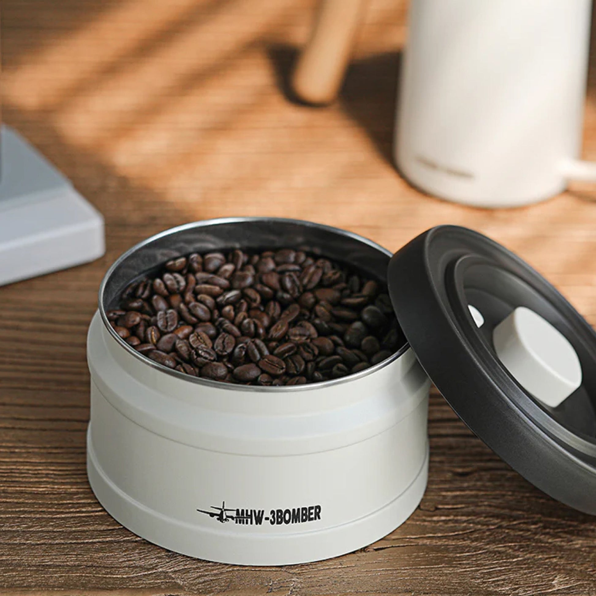 MHW - 3BOMBER, recipient de stocare cu vid manual 750ml - Baristelli - MHW - 3BOMBER